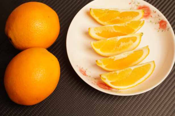 甘甜鲜美的赣南脐橙，全家老小都喜欢 （脐橙界的天花板来啦！我家每个冬天都要吃掉上百斤，分享给你们）