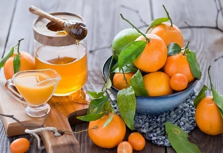 脐橙的热量高吗减肥可以吃吗，柑橘类水果居然跟减脂还有这关系？（抹不去的“橙”思，解不开的乡情——赣南脐橙）